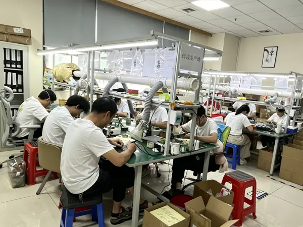 Define the new standard of antenna quality through modern production lines