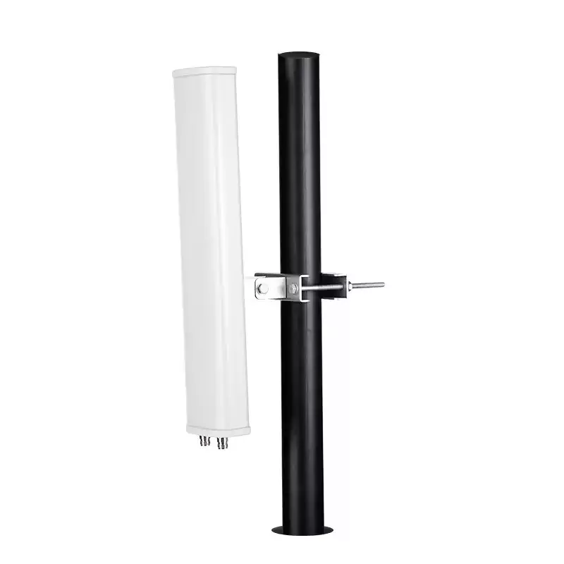 How Does a Directional Antenna Improve Wireless Communication Performance?